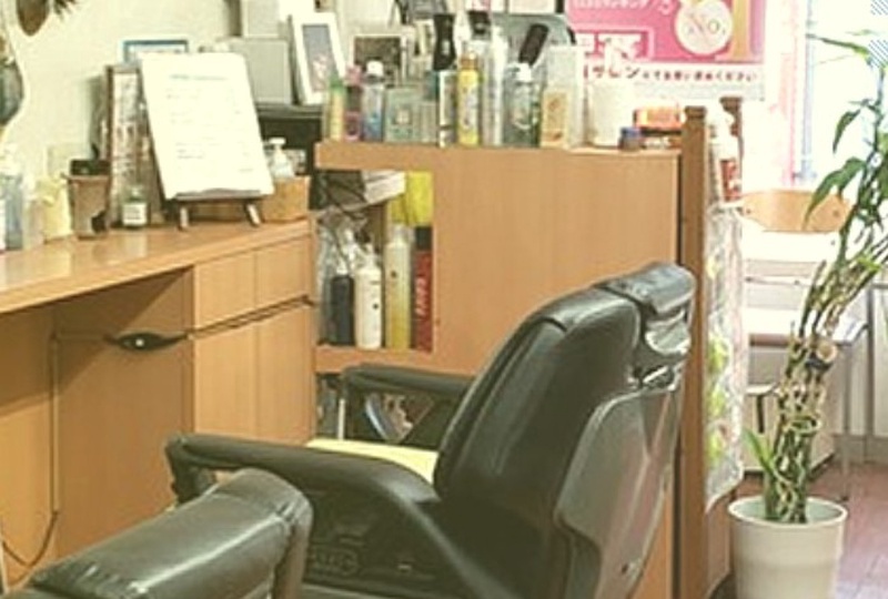 トコマル理容室